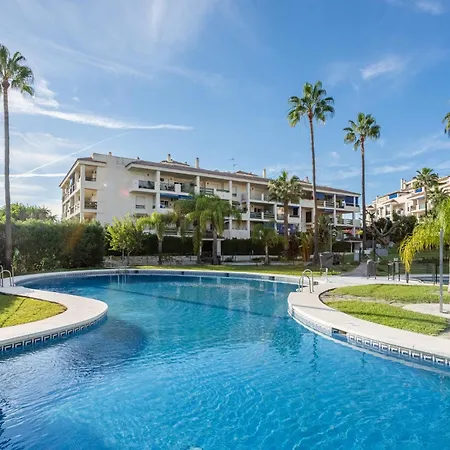 Apartment Puerto Banus Lorcrimar Marbella